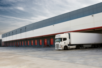 A Avantec Transportes explica as principais práticas para assegurar segurança e eficiência em viagens de longa distância.