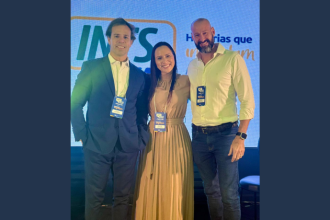 Ian dos Anjos Cunha explora como a IA ajuda a economizar energia mental, permitindo que você pare de decidir tudo sozinho.