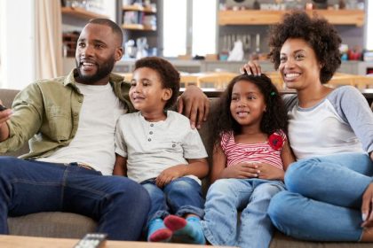 Ana Castela lança desenho infantil inspirado no universo sertanejo